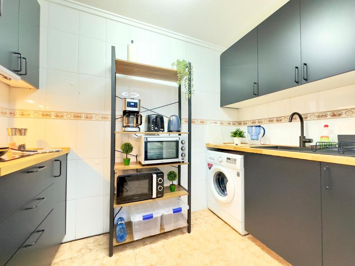 Playa Del Cura, 2 Min Zum Strand, Zentral, Kostenlos Parken Torrevieja Ngoại thất bức ảnh