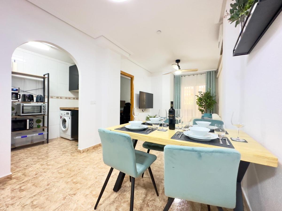 Playa Del Cura, 2 Min Zum Strand, Zentral, Kostenlos Parken Torrevieja Ngoại thất bức ảnh