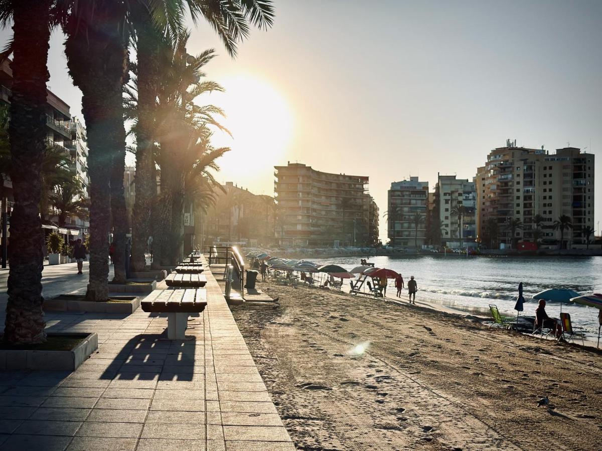 Playa Del Cura, 2 Min Zum Strand, Zentral, Kostenlos Parken Torrevieja Ngoại thất bức ảnh